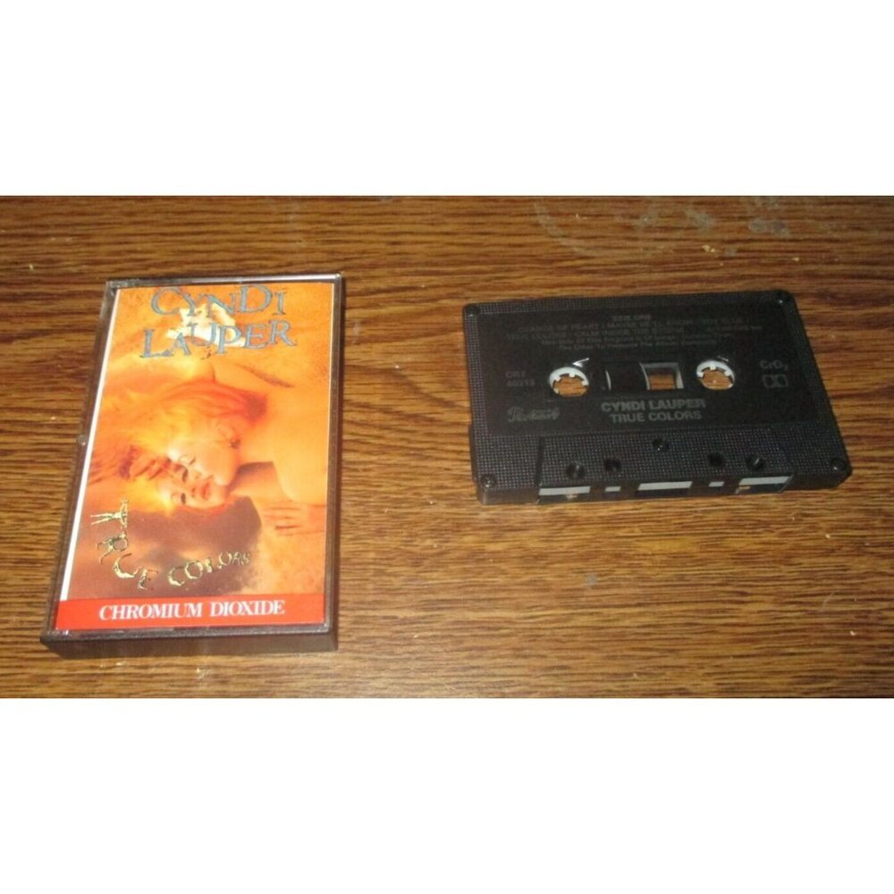 Cyndi Lauper - True Colors on cassette (CBS Records, Canada, 1986)